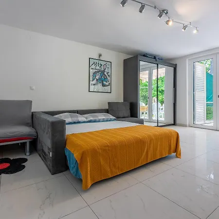 Beeindruckendes Direkt Am Mit Privater Terrasse, Privatparkplatz, Wifi, Grill *