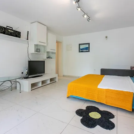 Апартаменты Beeindruckendes Direkt Am Mit Privater Terrasse, Privatparkplatz, Wifi, Grill *