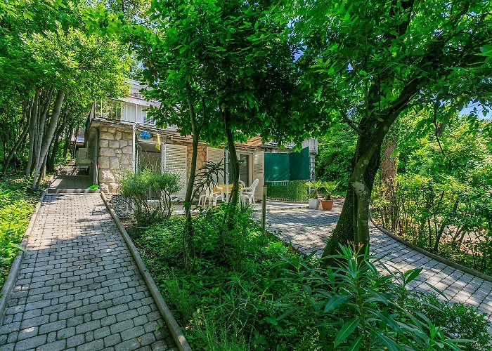 Beeindruckendes Direkt Am Mit Privater Terrasse, Privatparkplatz, Wifi, Grill